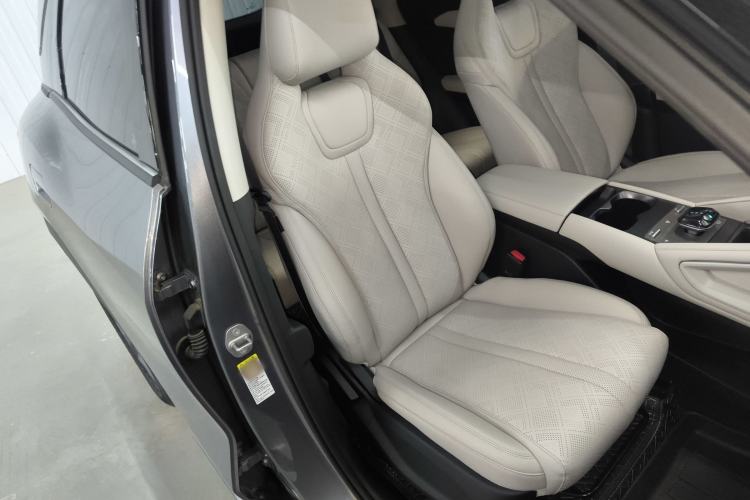 Used BYD Yuan UP 2024 401 km Active Version
