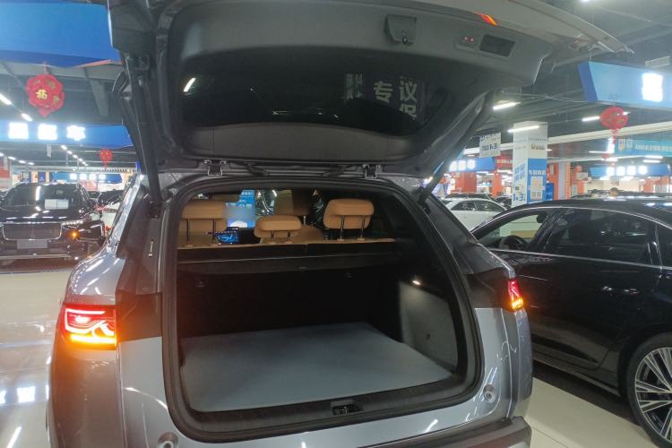 Used BYD Song L DM-i 2024 112 km Beyond Edition
