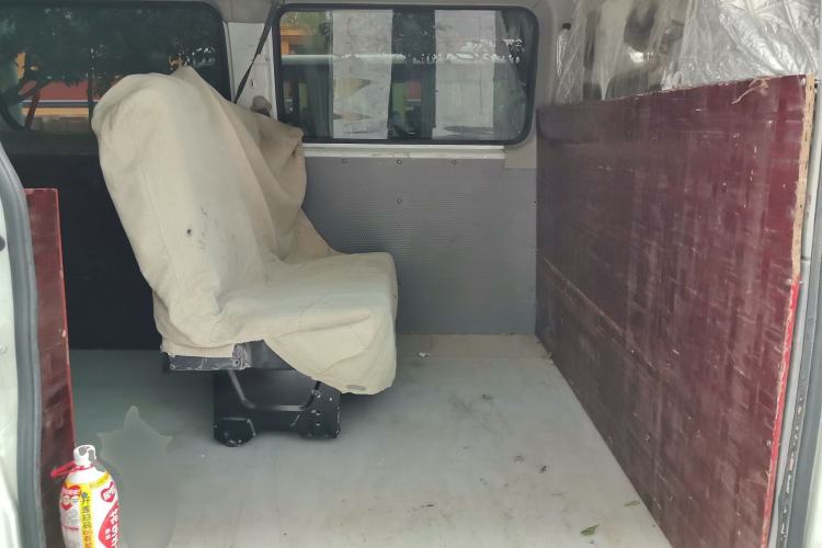 Used SAIC MAXUS Xintu V80 2021 2.0T Manual Classic Aoyuntong Short Wheelbase Ultra-Low Roof 5/6-Seater