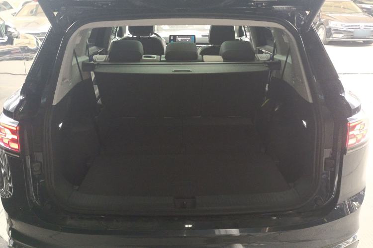 Used Volkswagen ID.6 CROZZ 2021 Long-Range PRO Edition