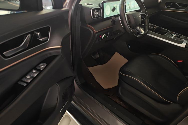 Used Chery Tiggo 9 2023 2.0T Dual-Clutch Two-Wheel Drive Leading Edition 5 Seats