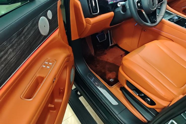 Used Hima AITO M9 2024 Range-Extended Ultra Version 42 kWh 6-Seater Model
