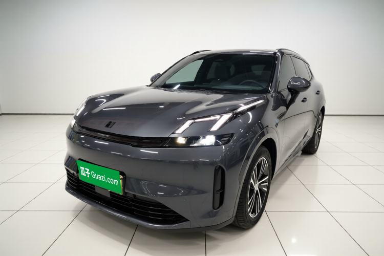 Used Lynk & Co 08 EM-P 2025 120km Long-Range Pro