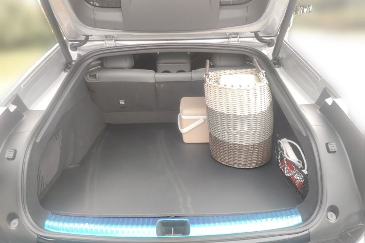 Used XPeng P7 2025 Model—702 Long Range Ultra
