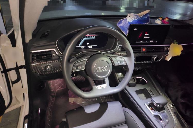 Used Audi A4L 2022 40 TFSI Luxury Dynamic Model
