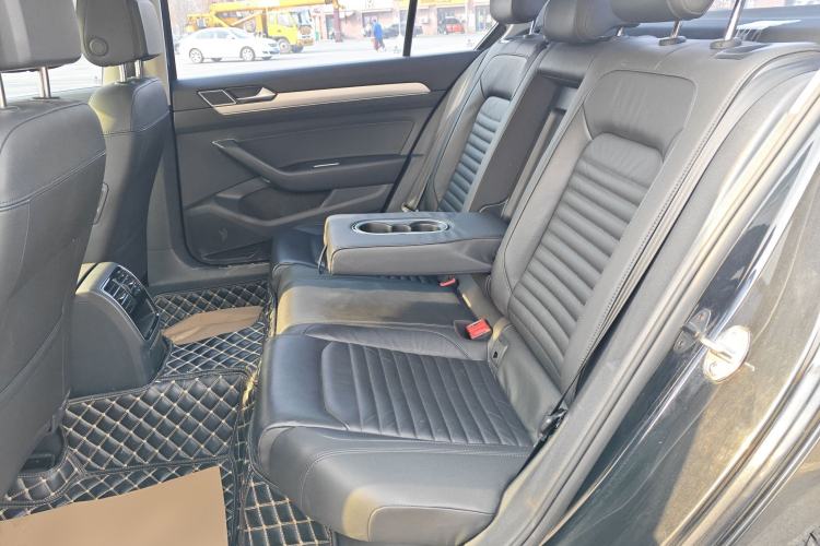 Used Volkswagen Magotan 2018 330TSI DSG Advanced Model
