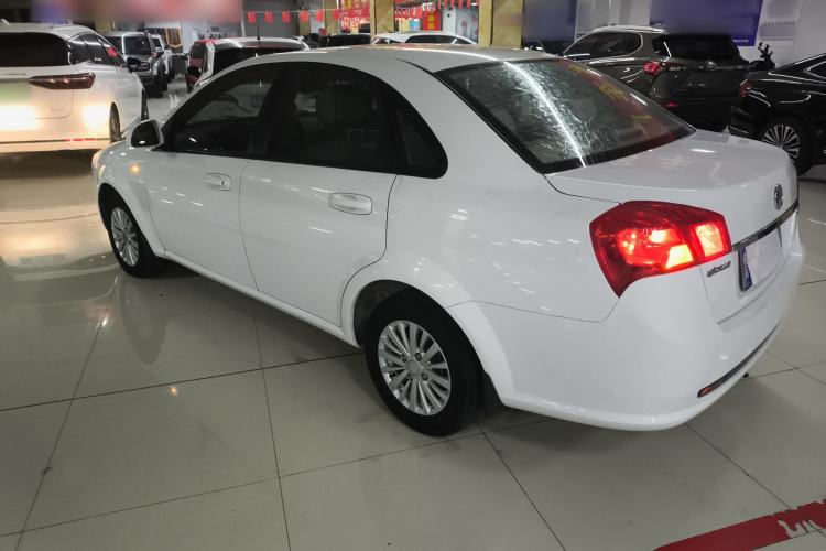 Used Buick Excelle 2015 1.5L Automatic Classic Model
