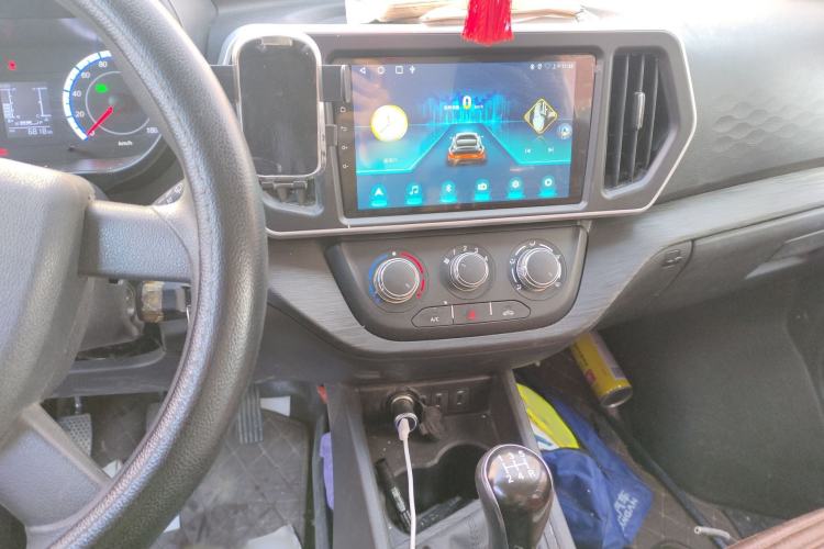 Used Chana Ruixing M60 2023 1.6L CNG Comfort-Grade 6-Seater Passenger Vehicle
