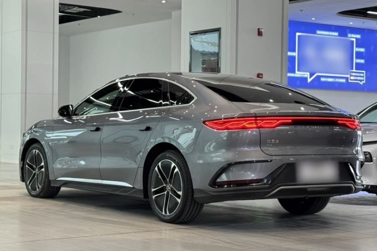 Used BYD Han 2023 EV Champion Edition 605KM Front-Drive Premium Model
