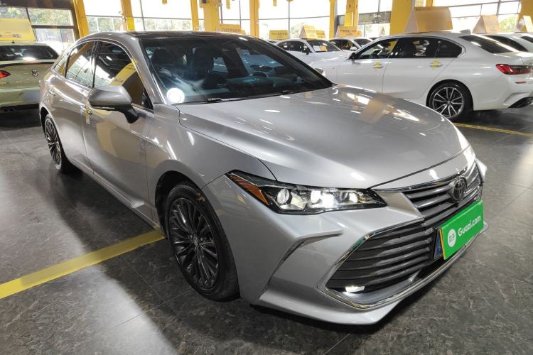 Used Toyota Avalon 2019 2.5L Touring Premium Version China VI Standard
