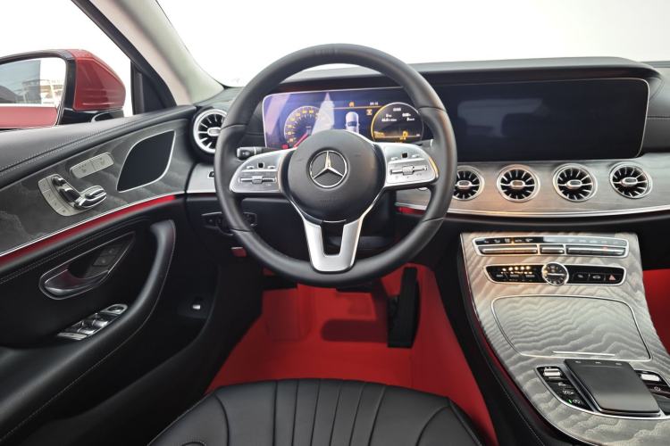 Used Mercedes-Benz CLS 2018 CLS 300 Dynamic Edition
