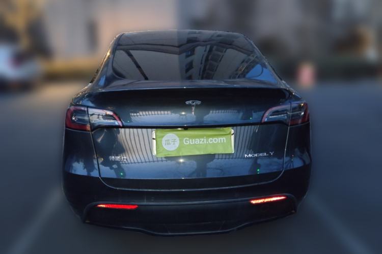 Used Tesla Model Y 2022 Long-Range All-Wheel-Drive Version