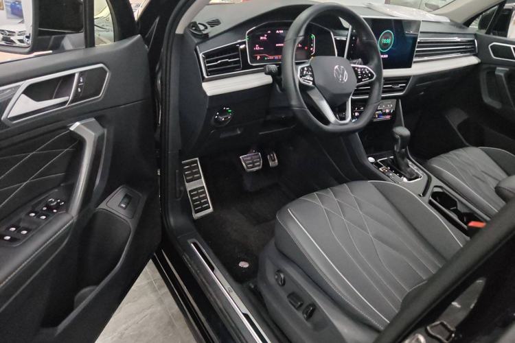 Used Volkswagen Tiguan L 2022 330TSI Automatic Two-Wheel Drive R-Line Enhanced Edition