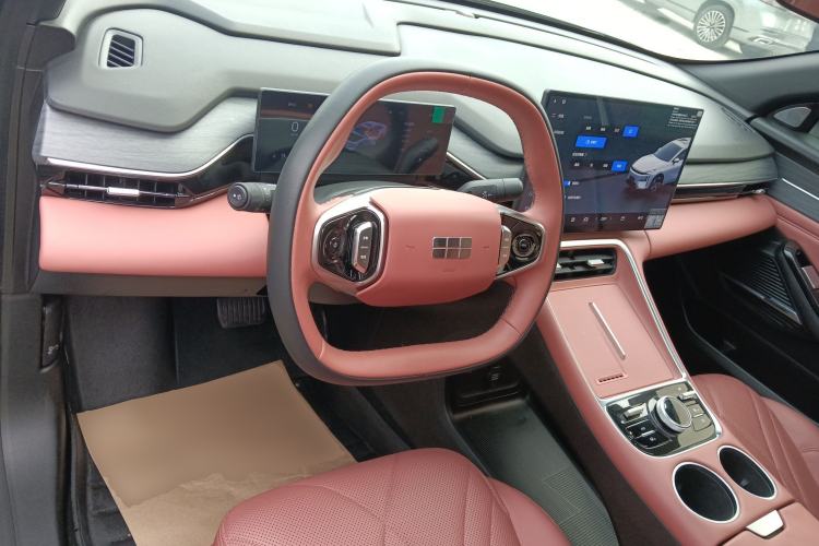 Used  L6 2025 EM-i 140km Starship Edition