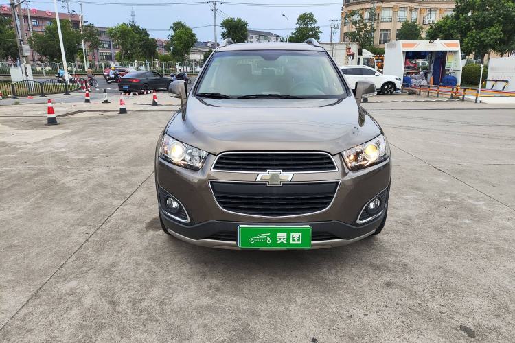 Used Chevrolet Captiva 2015 2.4L 4x4 Flagship Edition 7-Seater
