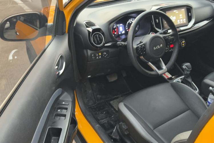 Used Kia Stonic 2021 1.4L CVT Sunroof Model
