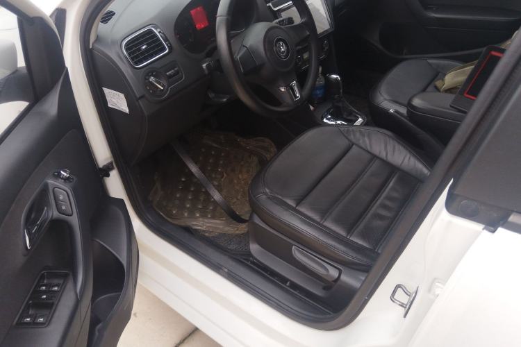 Used Volkswagen Polo 2013 1.4L Automatic Luxury Edition