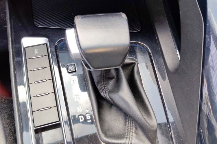 Used FORTHING T5L 2019 1.5T CVT Luxury Model 5 Seats