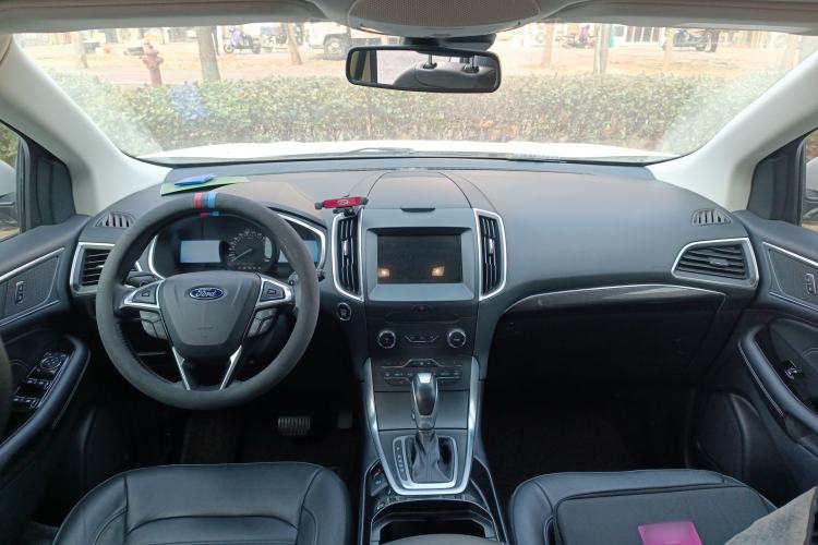 Used Ford Edge 2016 EcoBoost 245 Two-Wheel-Drive Titanium 7-Seater