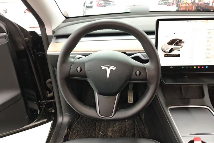 Used Tesla Model Y 2022 Rear-Wheel-Drive Version
