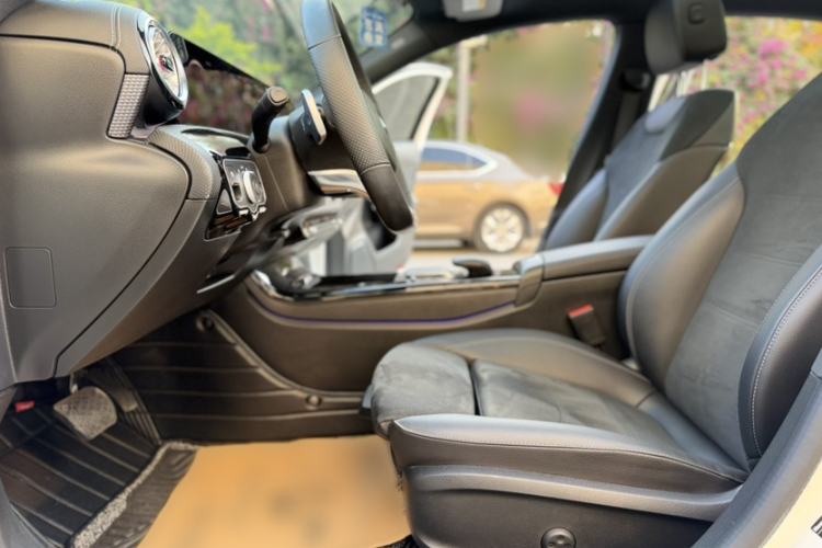 Used Mercedes-Benz A-Class 2022 Revised Version A 200 L Sport Sedan Fashionable Style
