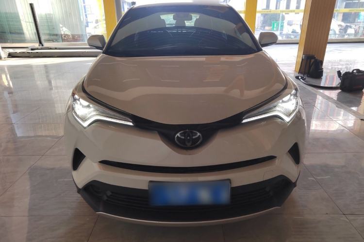 Used Toyota IZOA 2020 2.0L Yichi Version
