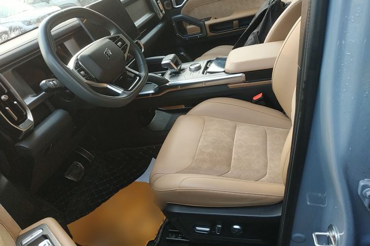 Used JETOUR Traveler 2023 2.0T All-Wheel Drive CrossPRO+
