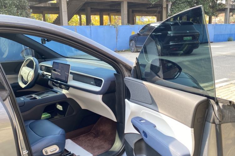Used XPeng G6 2023 580 Long-Range Pro
