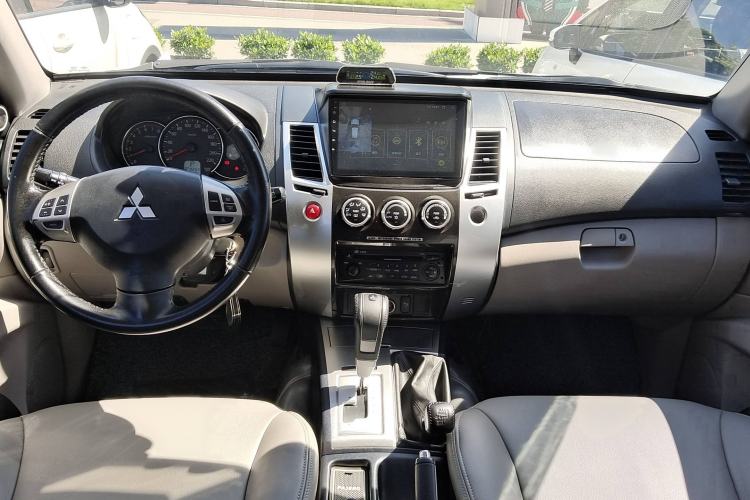 Used Mitsubishi Pajero Sport 2013 3.0L Automatic 4x4 Executive Edition
