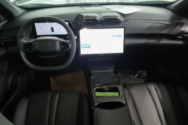 Used Dongfeng Aeolus L7 New Energy 2024 205 Pro
