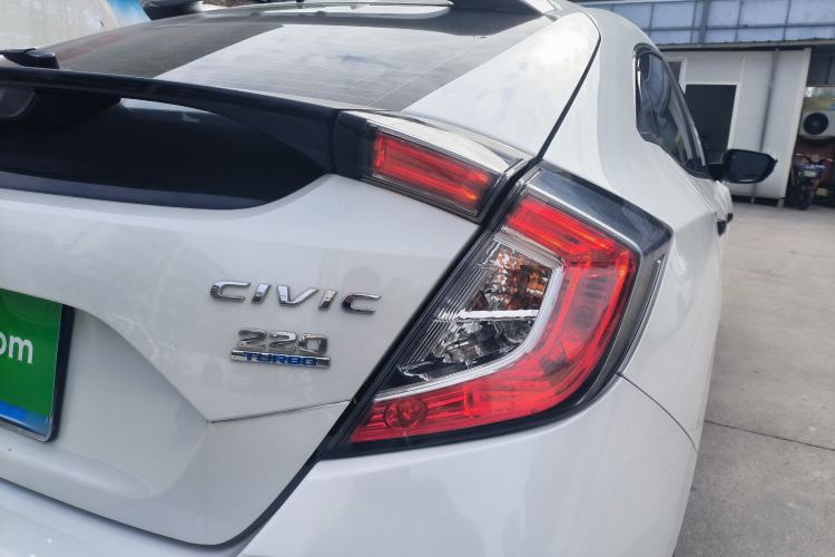 Used Honda Civic 2021 HATCHBACK 220TURBO CVT Trendy Cool Edition
