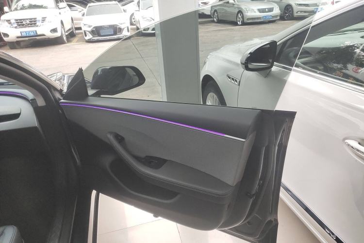 Used Tesla Model 3 2025 Rear-Wheel-Drive Version
