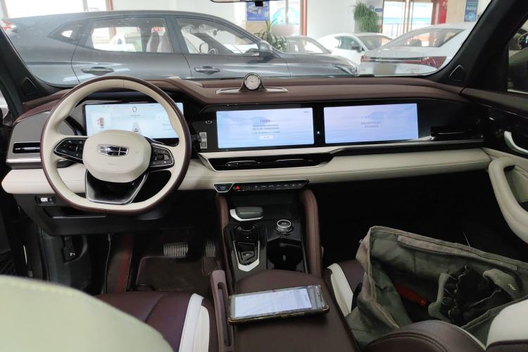 Used Geely Auto Monjaro L 2021 2.0TD DCT EVO Two-Wheel Drive Prestige Version
