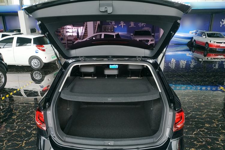 Used Volkswagen C-TREK 2017 230TSI DSG Comfort Version
