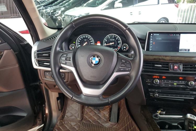 Used BMW X5 2018 xDrive28i
