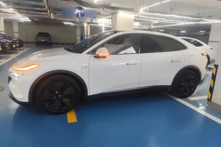 Used ONVO L60 2024 60 kWh Rear-Drive Version