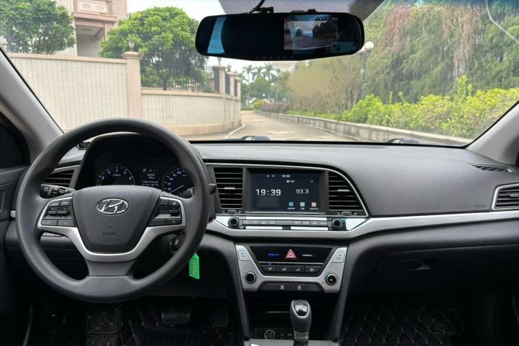 Used Hyundai Elantra 2016 1.6L Automatic ZhiXuan – Elite Version
