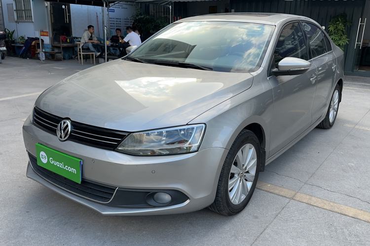 Used Volkswagen Sagitar 2014 Revised Version 1.4TSI Automatic Luxury Edition