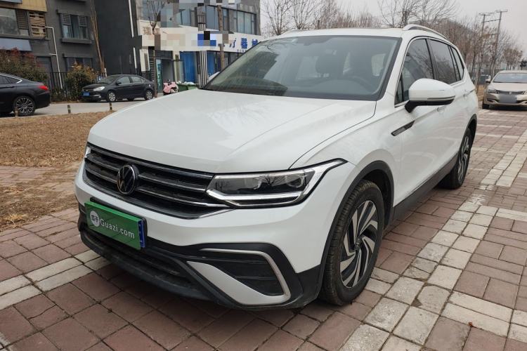 Used Volkswagen Tiguan L 2024 300TSI Automatic Two-Wheel Drive Smart Edition