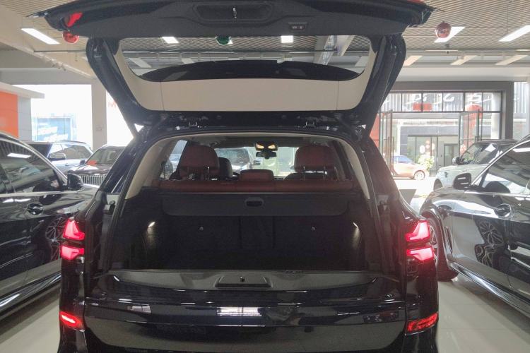 Used BMW X5 2023 xDrive 30Li M Sport Package
