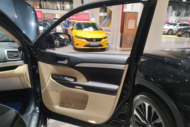 Used Toyota Highlander 2018 2.0T Four-Wheel Drive Luxury Version 7 Seats China VI Standard
