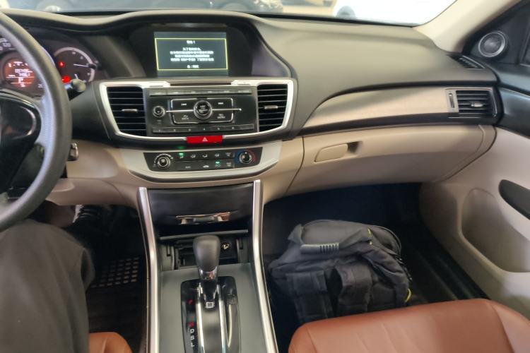 Used Honda Accord 2015 2.0L LX Comfort Edition
