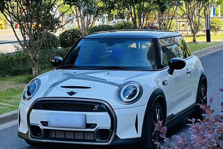 Used  MINI 2023 2.0T COOPER S King's Cross Special Edition
