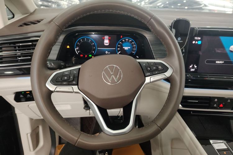 Used Volkswagen Viloran 2022 380TSI Prestige Edition
