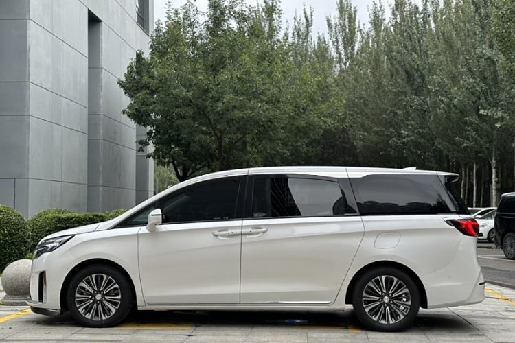 Used Buick GL8 2023 ES Lu Zun Smart Flagship Model

