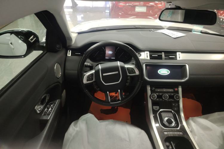 Used Land Rover Range Rover Evoque 2018 240 PS SE Smart Brilliance Edition
