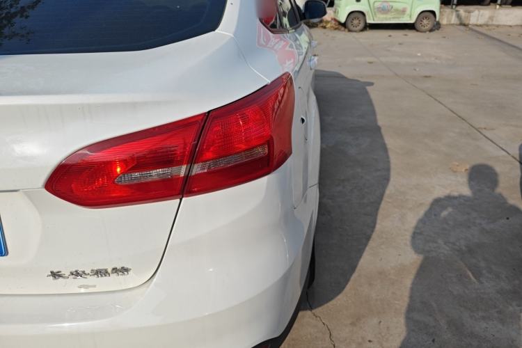 Used Ford Focus 2017 Sedan 1.6L Automatic Comfort Plus SmartDrive Edition
