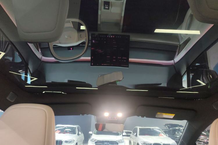 Used ONVO L60 2024 60 kWh Rear-Drive Version