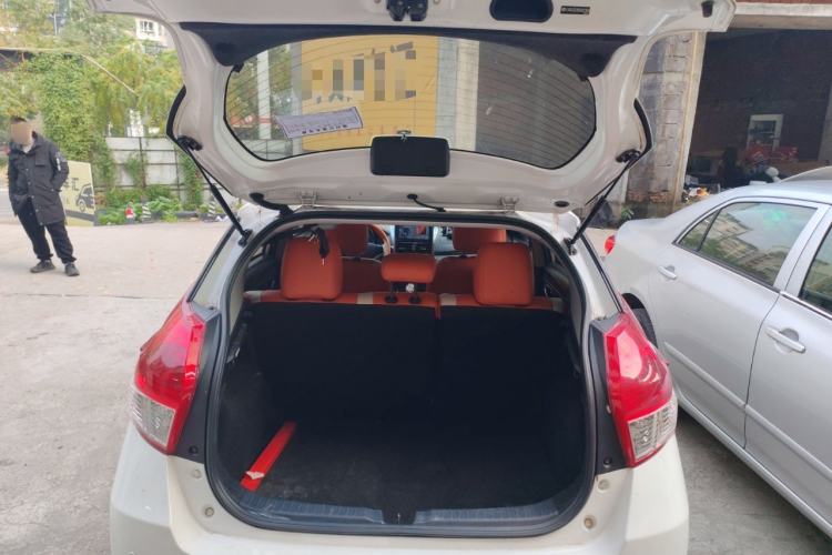 Used Toyota YARiS L 2015 1.5E Automatic Charm Edition