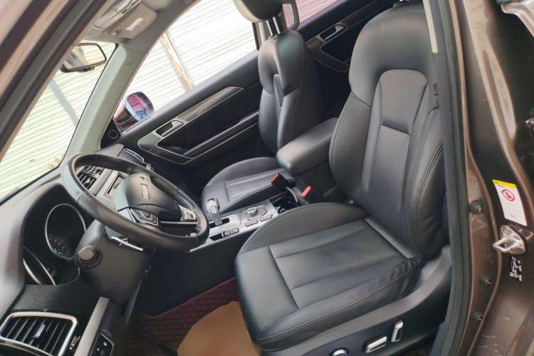 Used Haval H6 Coupe 2017 Red-Label 2.0T Automatic Two-Wheel Drive Elite Model
